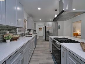 3036 23rd Avenue, Oakland CA 94602