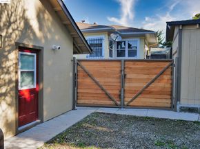 3036 23rd Avenue, Oakland CA 94602