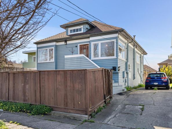 2326 10th St, Berkeley CA 94710