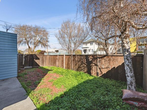 2326 10th St, Berkeley CA 94710