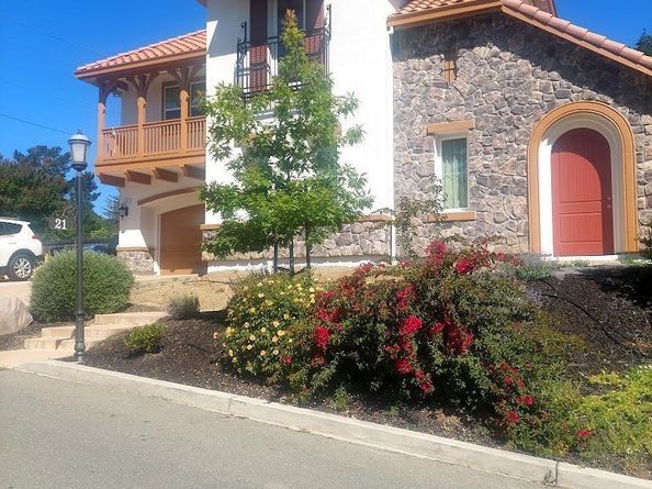 21 Withers Court, Lafayette CA 94549