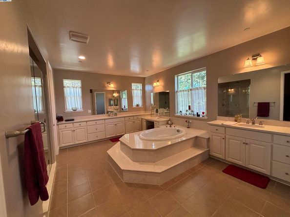 21 Withers Court, Lafayette CA 94549