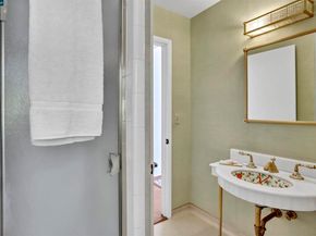 18 Van Tassel Ln, Orinda CA 94563