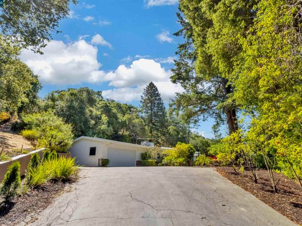18 Van Tassel Ln, Orinda CA 94563