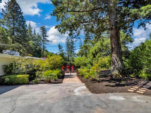 18 Van Tassel Ln, Orinda CA 94563