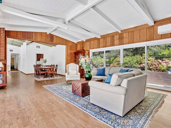18 Van Tassel Ln, Orinda CA 94563