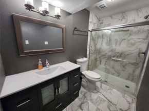 4500 Sherwood Lane 10, Houston TX 77092