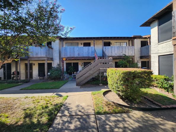 4500 Sherwood Lane 10, Houston TX 77092