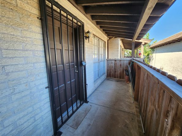 4500 Sherwood Lane 10, Houston TX 77092