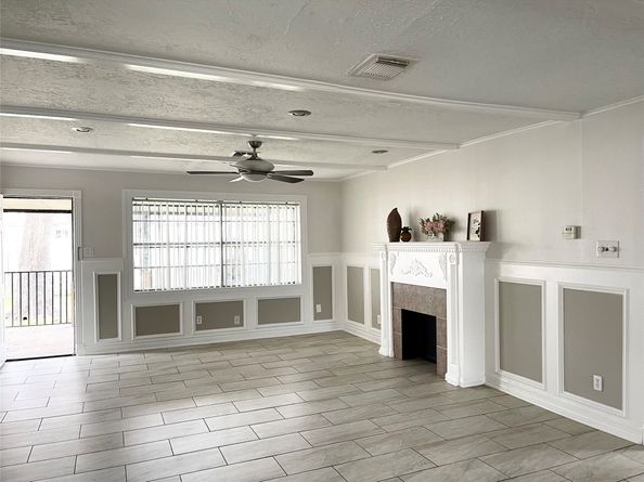 927 Greatwood Drive, Houston TX 77013