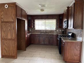 927 Greatwood Drive, Houston TX 77013