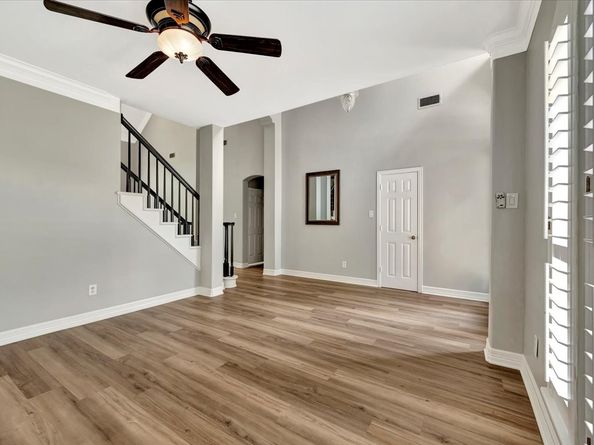 3207 Scenic Elm Street, Houston TX 77059