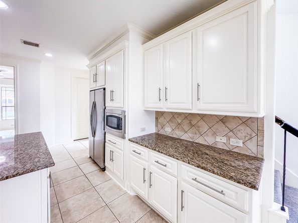 5302 Briarwick Meadow Lane, Sugar Land TX 77479