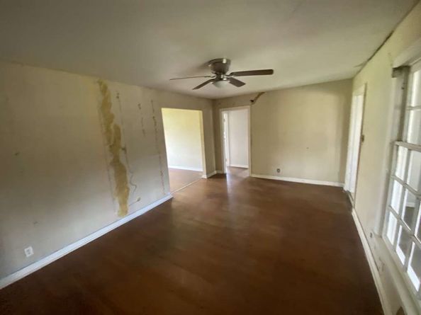 6705 Linden Street, Houston TX 77087