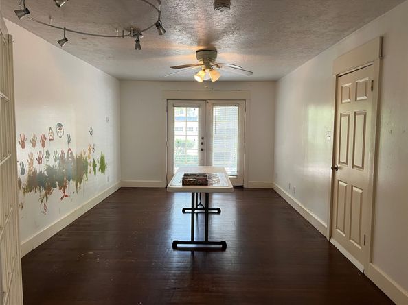 117 E 25th Street, Houston TX 77008