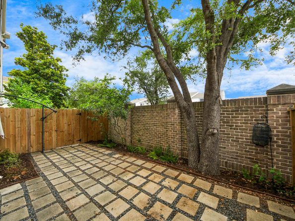 3001 Murworth Drive 103, Houston TX 77025