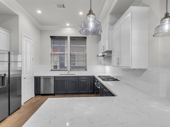 809 Bringhurst Street, Houston TX 77020