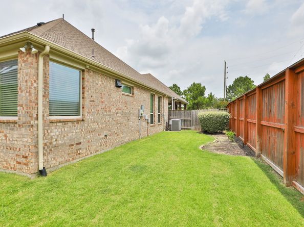 8823 Leaning Hollow Lane, Spring TX 77379
