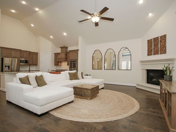 8823 Leaning Hollow Lane, Spring TX 77379
