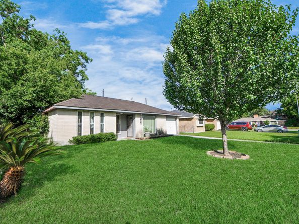 12610 Chiswick Road, Houston TX 77047