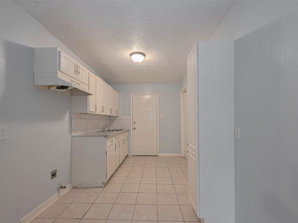 4906 Larkspur Street, Houston TX 77033