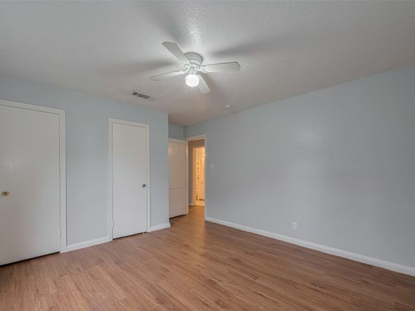 4906 Larkspur Street, Houston TX 77033