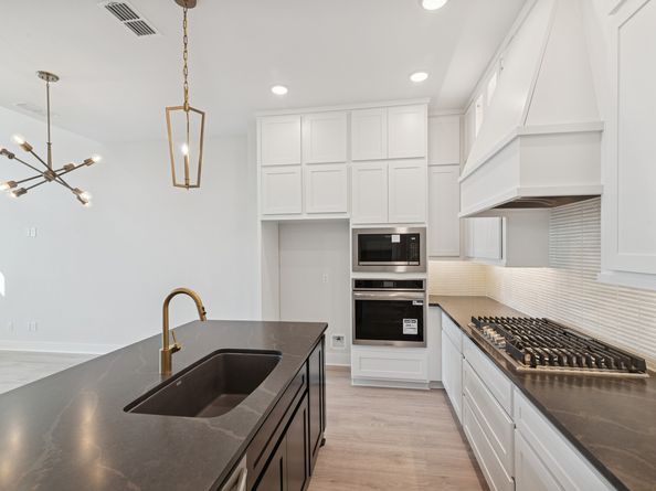 16046 Mason Run Drive, Houston TX 77079