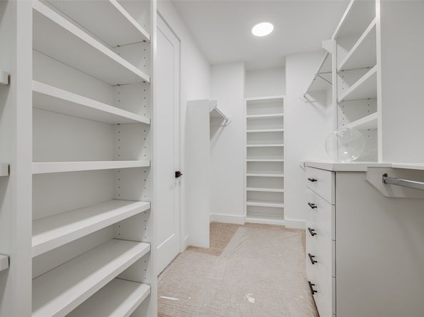 2213 WHITNEY Street, Houston TX 77006