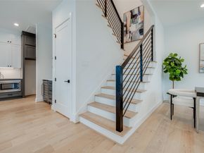2213 WHITNEY Street, Houston TX 77006