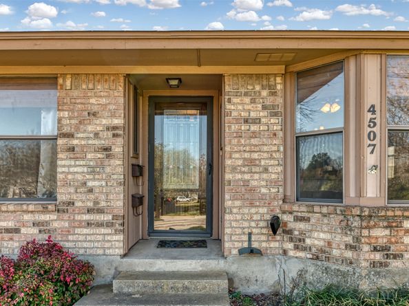 4507 El Campo Avenue, Fort Worth TX 76107