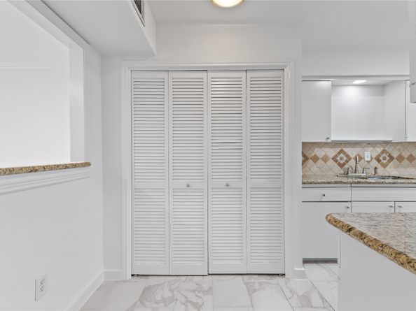 5801 Doliver Drive 66, Houston TX 77057