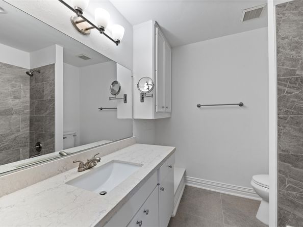 5801 Doliver Drive 66, Houston TX 77057