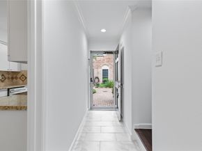 5801 Doliver Drive 66, Houston TX 77057