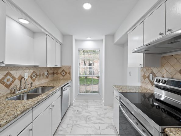 5801 Doliver Drive 66, Houston TX 77057