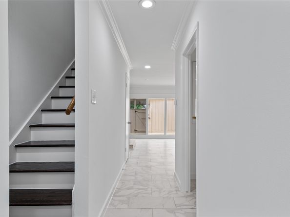 5801 Doliver Drive 66, Houston TX 77057