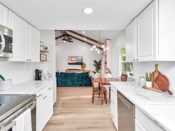 2718 Lazy Spring Drive, Houston TX 77080