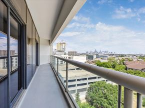 1701 Hermann Drive 9A, Houston TX 77004