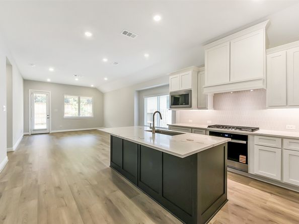 13050 Brookwood Bend Lane, Conroe TX 77302