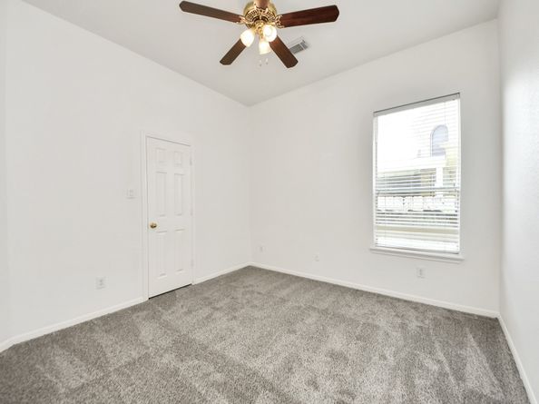 5115 Windshire, Missouri City TX 77459
