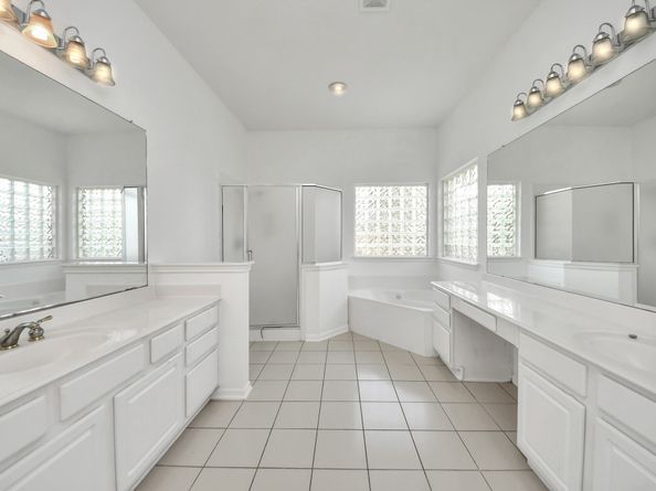 5115 Windshire, Missouri City TX 77459