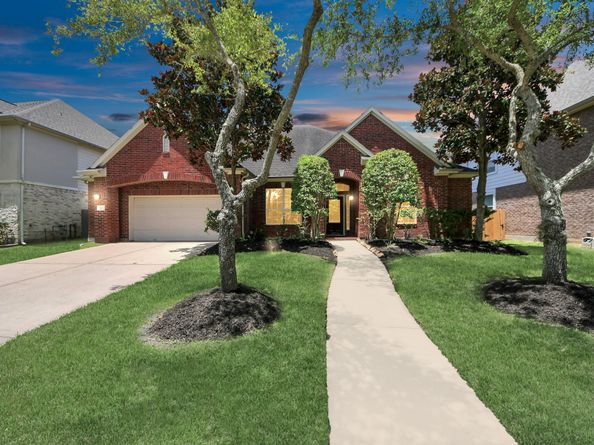 5115 Windshire, Missouri City TX 77459