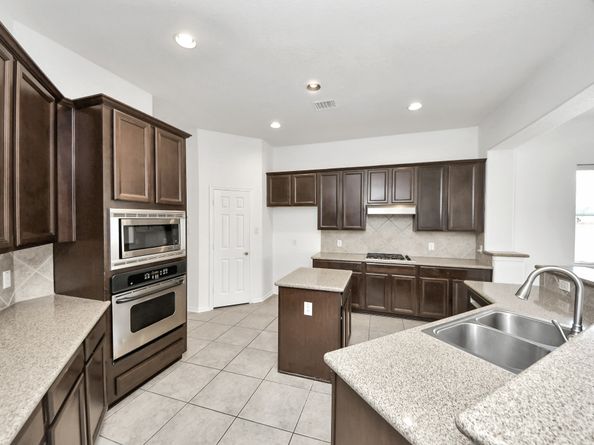 5115 Windshire, Missouri City TX 77459