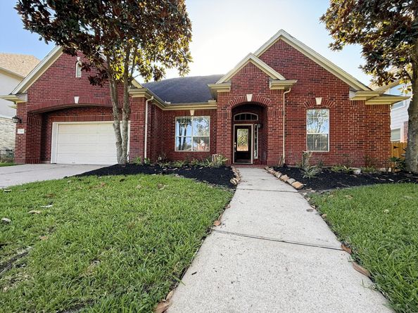5115 Windshire, Missouri City TX 77459