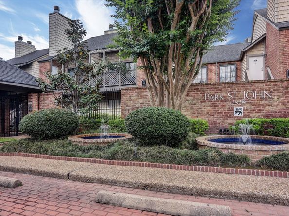 2829 Timmons Lane 202, Houston TX 77027