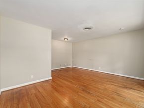 6601 Roos Road, Houston TX 77074