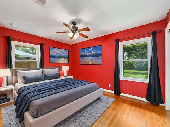 6601 Roos Road, Houston TX 77074