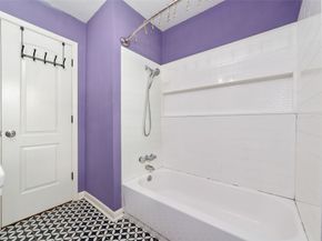 6601 Roos Road, Houston TX 77074