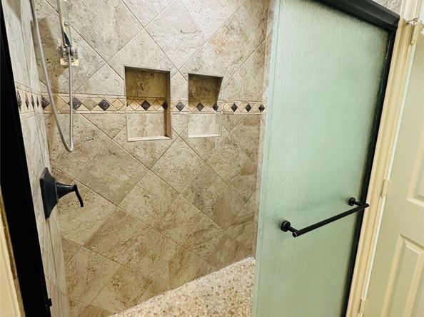 16007 Camino Del Sol Drive, Houston TX 77083
