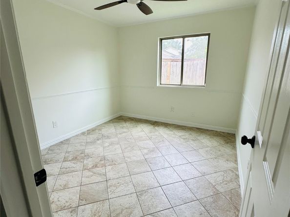 16007 Camino Del Sol Drive, Houston TX 77083