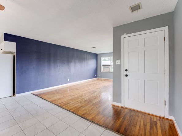 8623 Norton Drive, Houston TX 77080